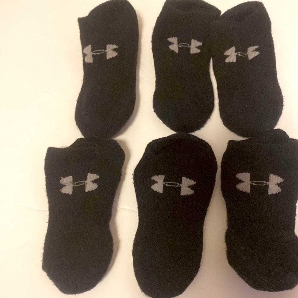 3 pairs of kids underarmour socks